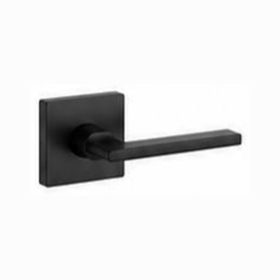 Taymor Pace lever with square rose in matte black